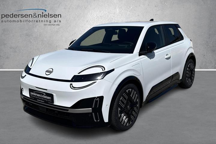 Hvid Nissan Micra fra 2026 set udefra