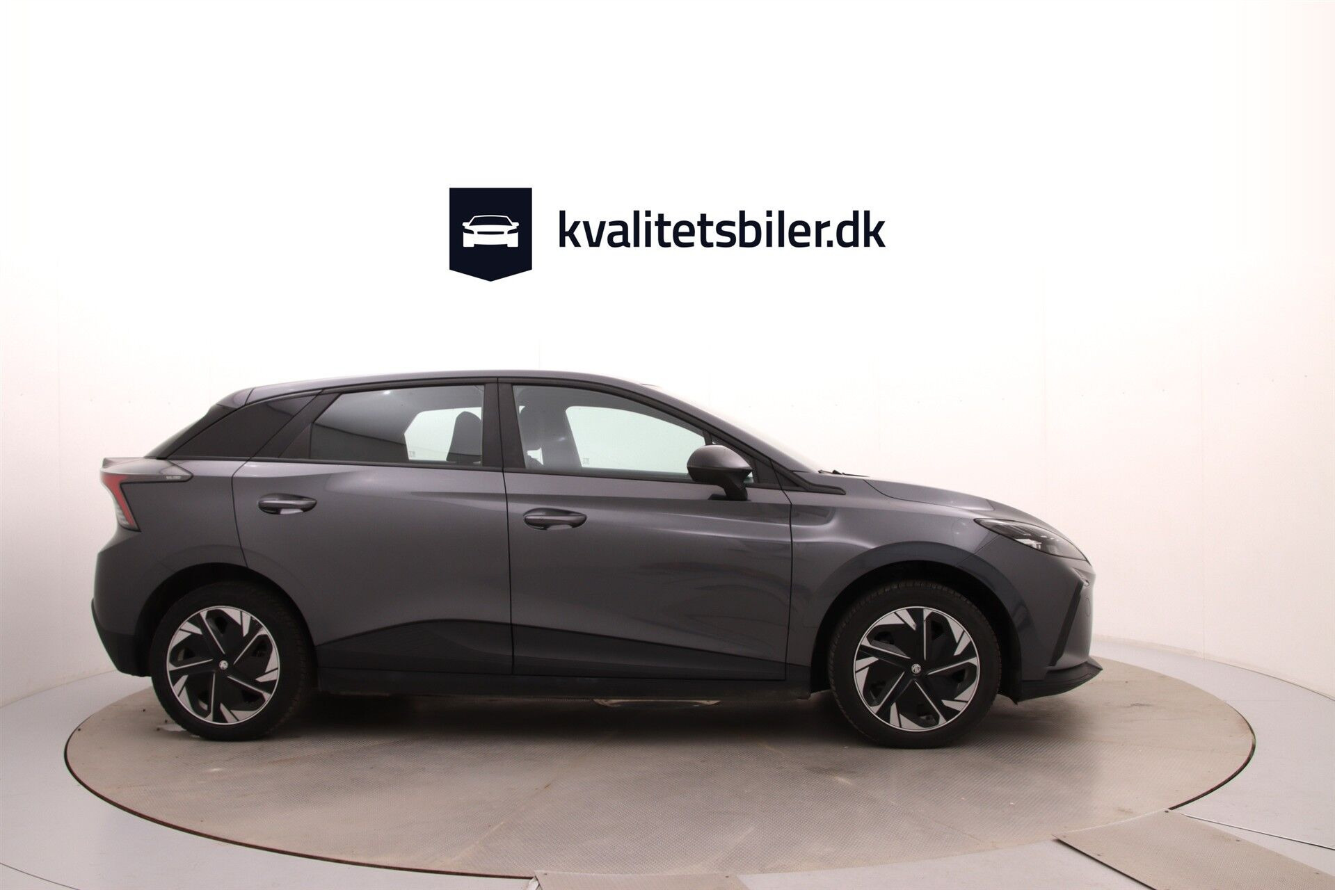 Grå MG MG4 Electric fra 2023