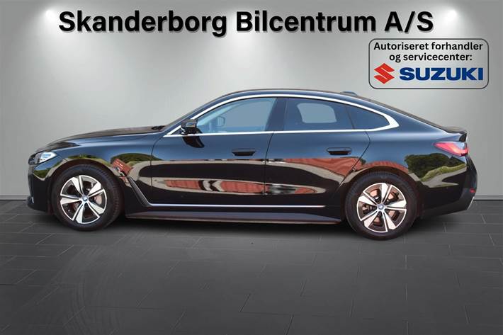Sort BMW i4 fra 2023