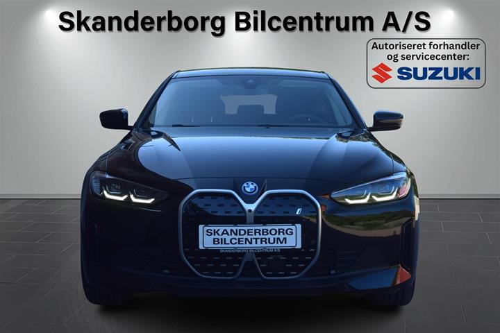 Sort BMW i4 fra 2023