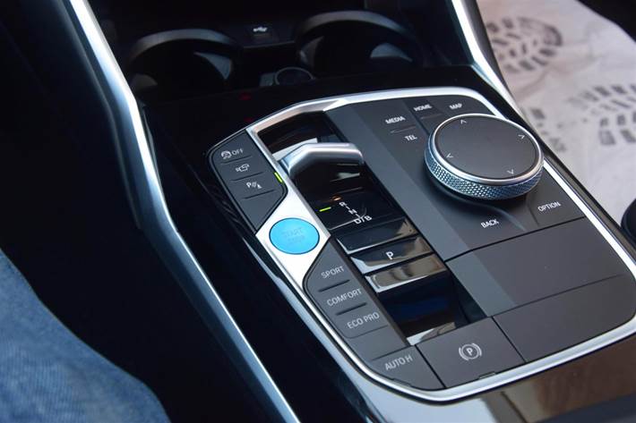 Sort BMW i4 fra 2023