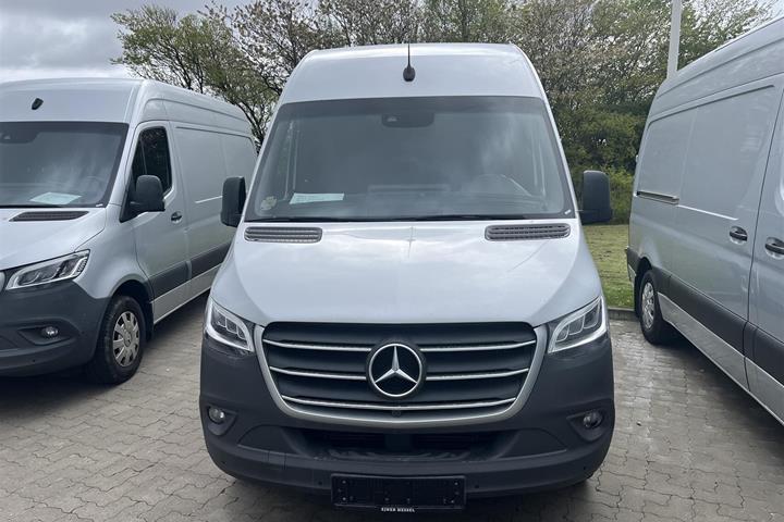 undefined Mercedes Sprinter fra 2020