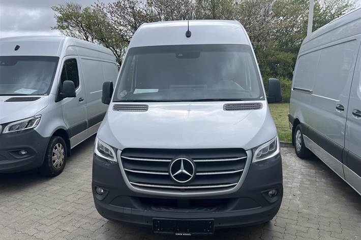 undefined Mercedes Sprinter fra 2020