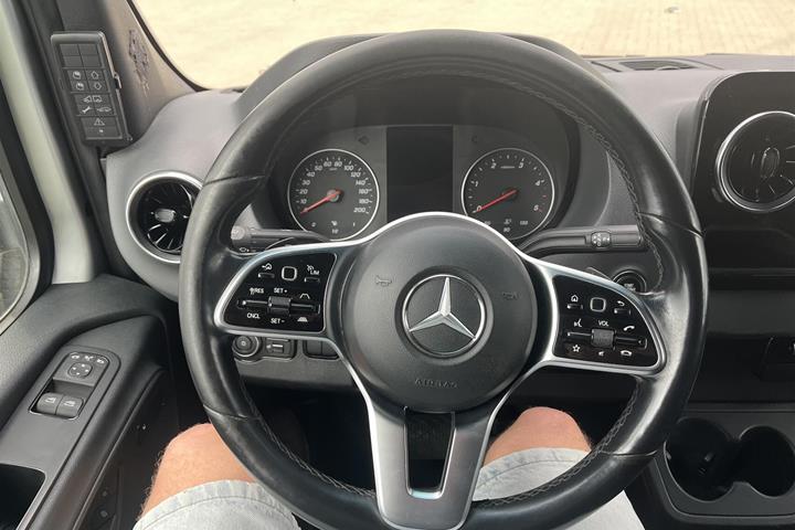 undefined Mercedes Sprinter fra 2020
