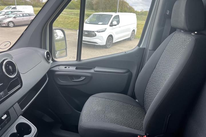 undefined Mercedes Sprinter fra 2020