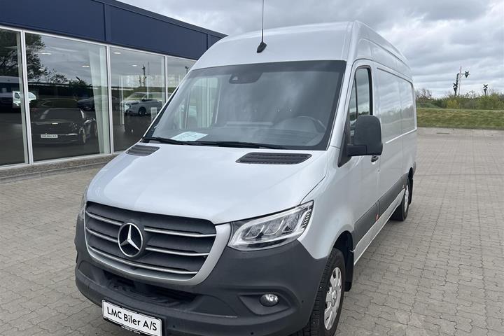 undefined Mercedes Sprinter fra 2021 set udefra