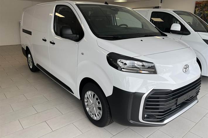 Hvid Toyota Proace Electric fra 2025