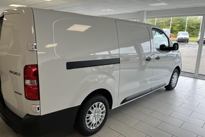 Hvid Toyota Proace Electric fra 2025
