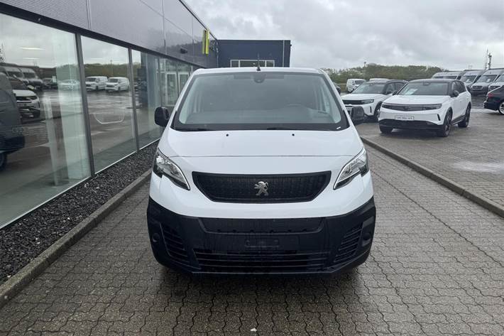 Hvid Peugeot e-Expert fra 2025