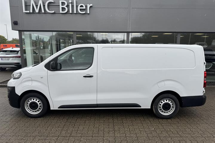 Hvid Peugeot e-Expert fra 2025