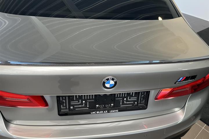 Sort BMW M5 fra 2019