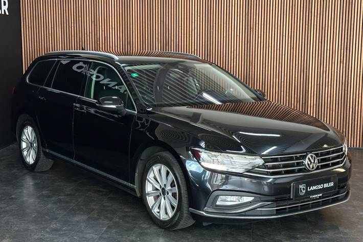 Sort VW Passat fra 2020