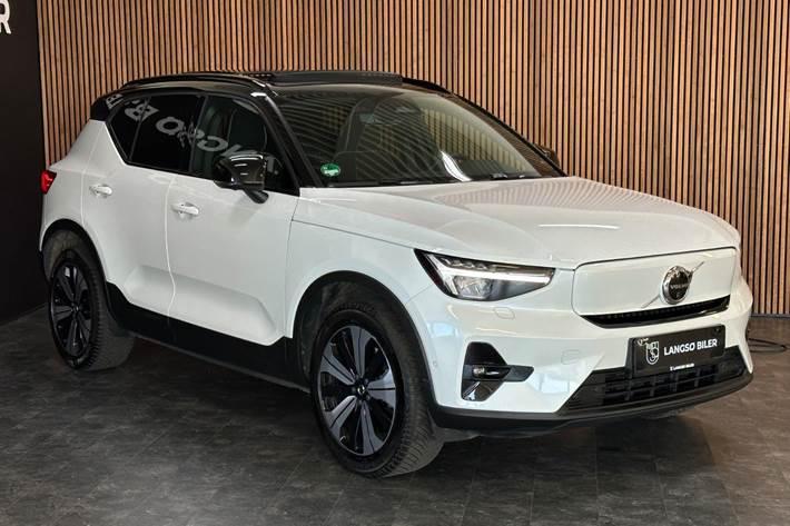 Hvid Volvo XC40 fra 2023