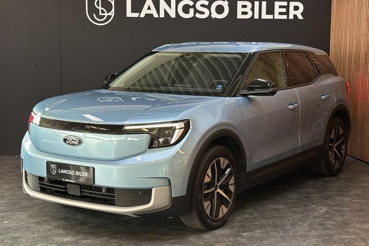 Blå Ford Explorer fra 2025 set udefra