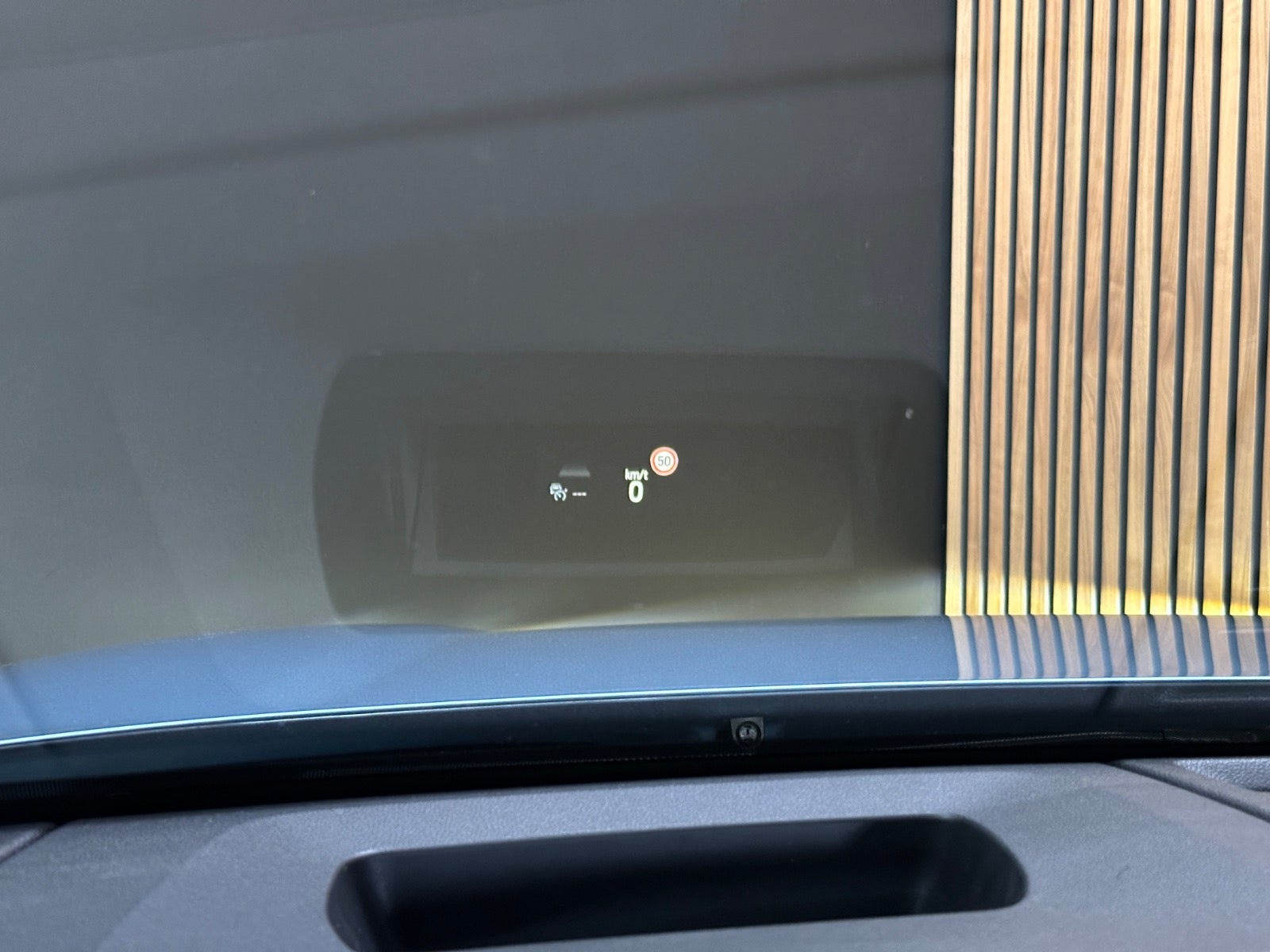 Blå Ford Explorer fra 2025