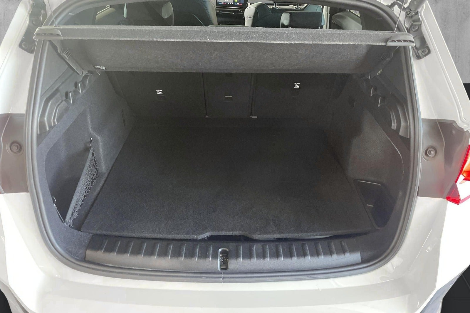 Hvid BMW iX1 fra 2024
