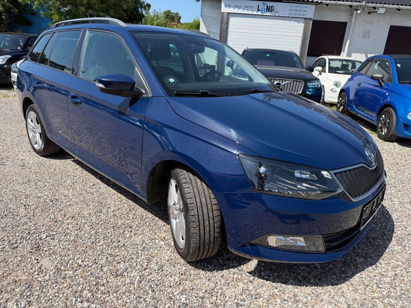 Blå Skoda Fabia fra 2017