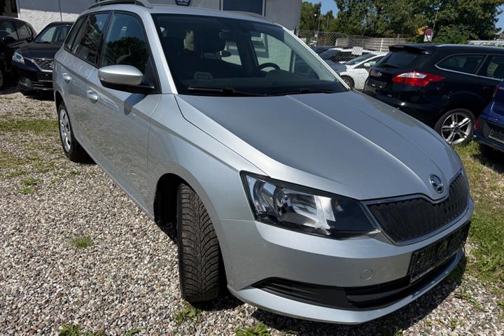 Sølv Skoda Fabia fra 2017
