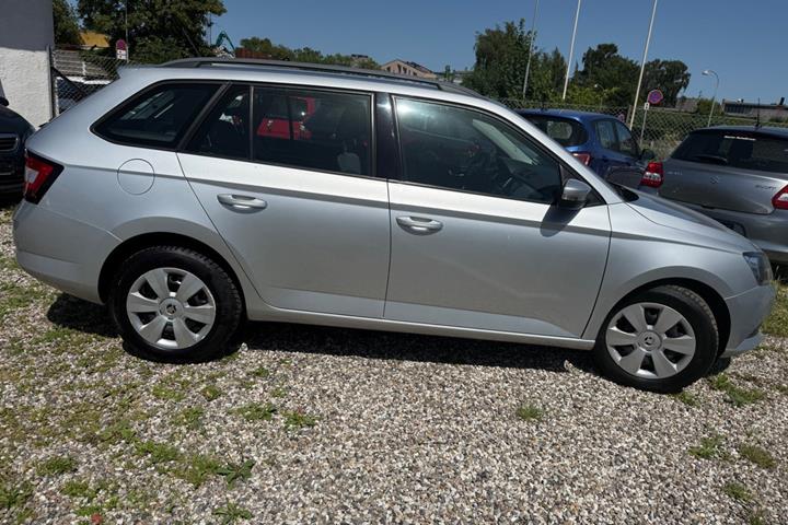 Sølv Skoda Fabia fra 2017