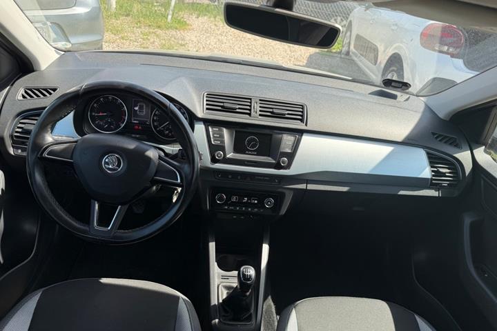 Sølv Skoda Fabia fra 2017