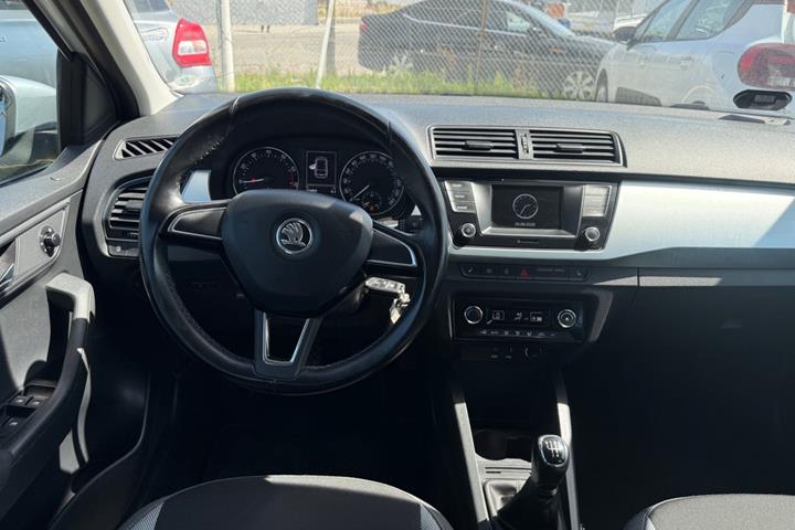 Sølv Skoda Fabia fra 2017
