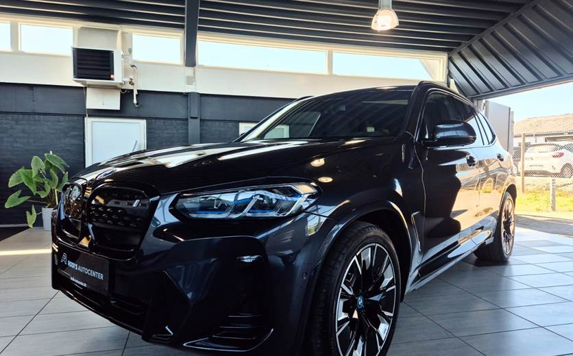 BMW iX3 Charged Plus M-Sport