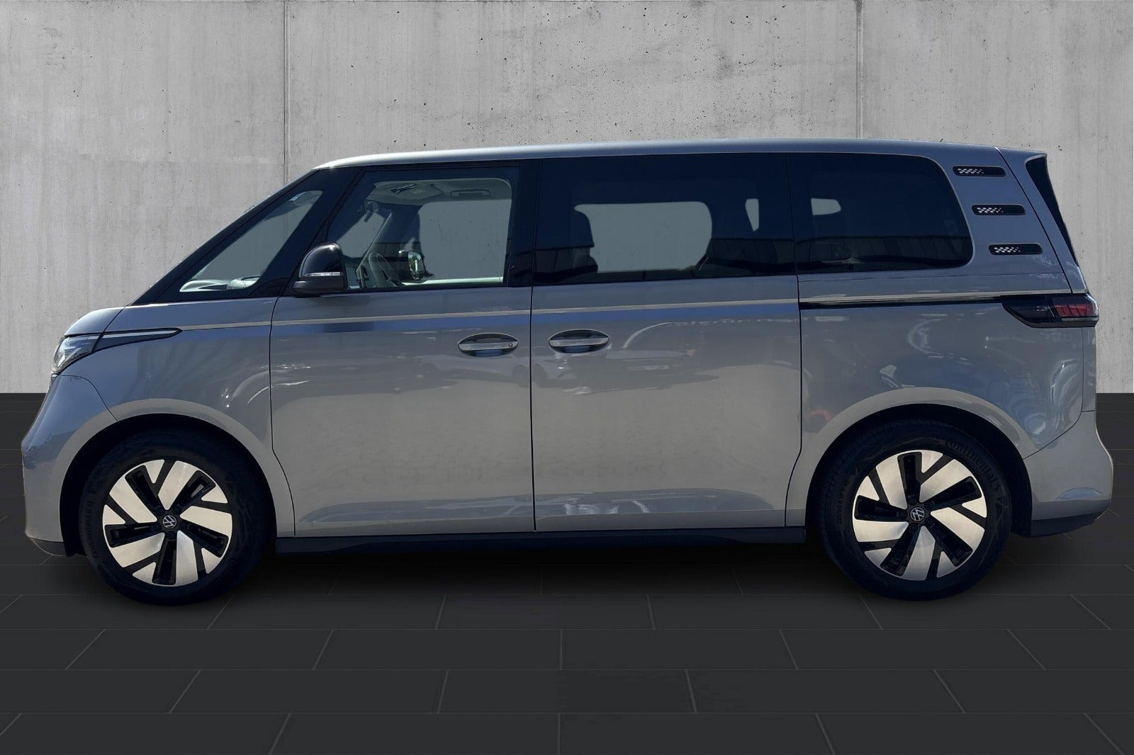Sølv VW ID.Buzz fra 2023