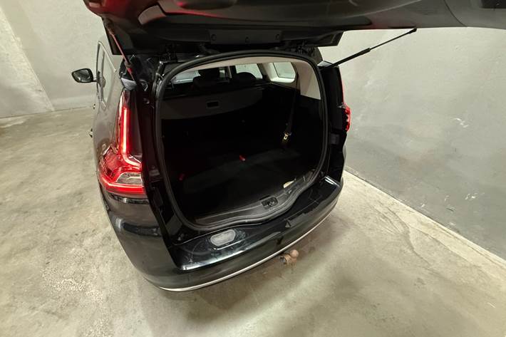 Sort Renault Grand Scenic IV fra 2018