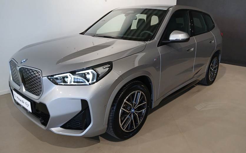 BMW iX1 eDrive20 M-Sport Premium