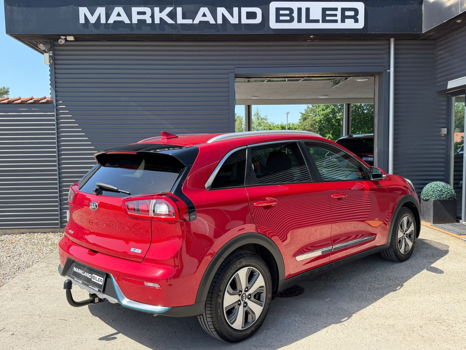 Rød Kia Niro fra 2019