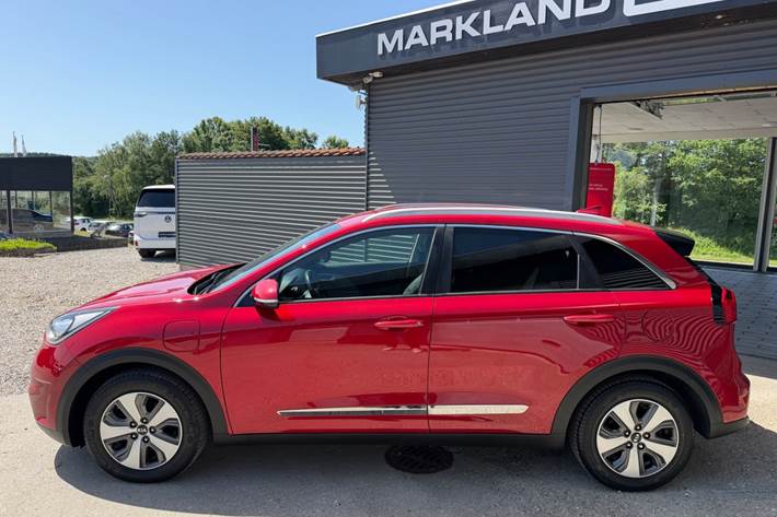 Rød Kia Niro fra 2019