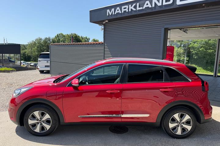 Rød Kia Niro fra 2019