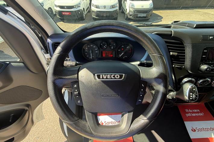 Hvid Iveco Daily fra 2020