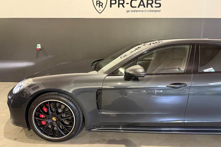 undefined Porsche Panamera Turbo fra 2017
