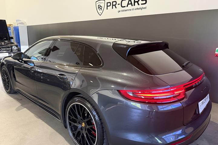 undefined Porsche Panamera Turbo fra 2017