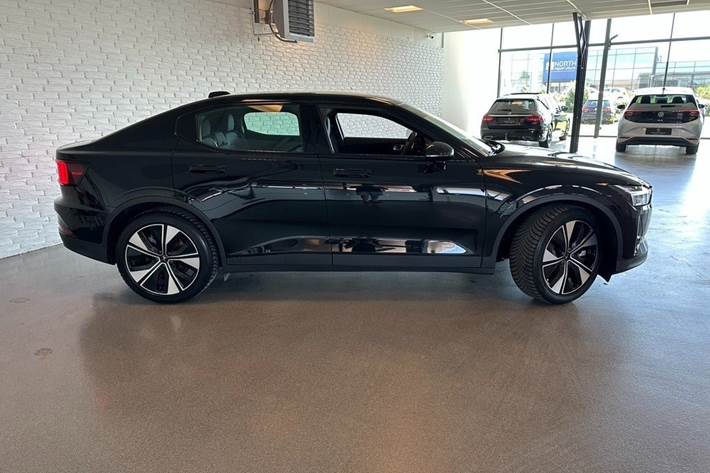 Sort Polestar 2 fra 2023