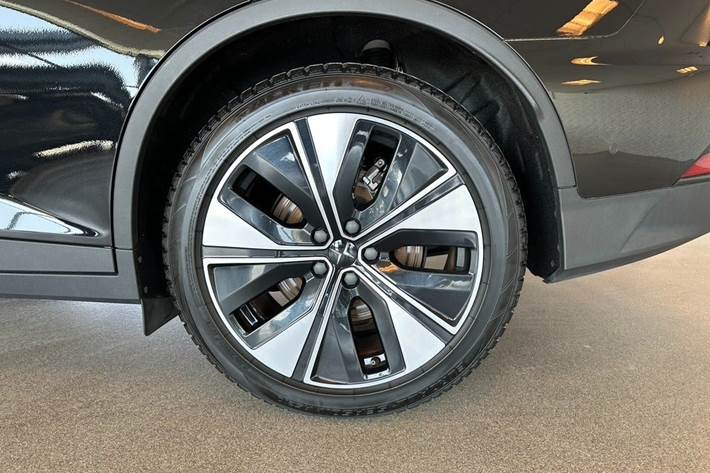 Sort Polestar 2 fra 2023