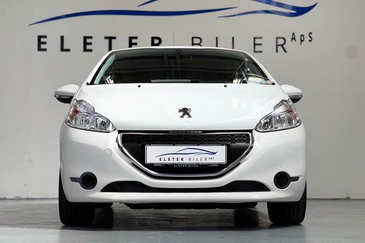 Hvid Peugeot 208 fra 2014