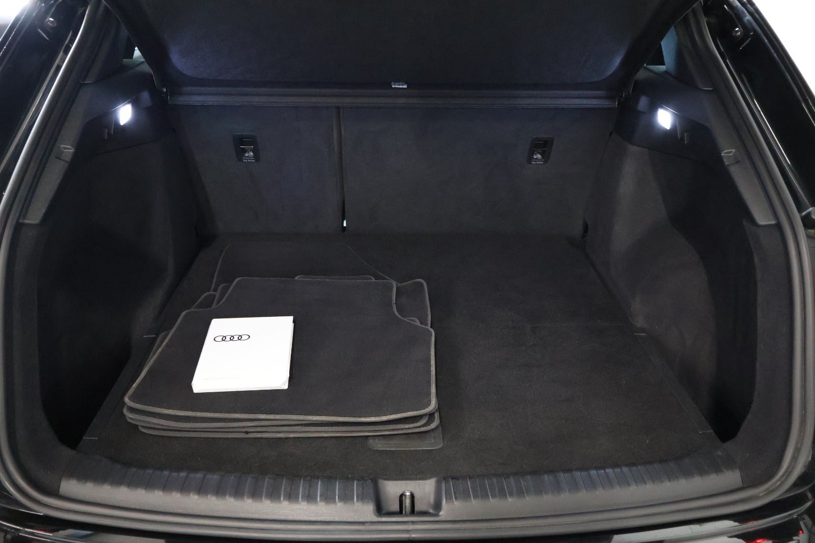 Sort Audi Q4 e-tron fra 2022