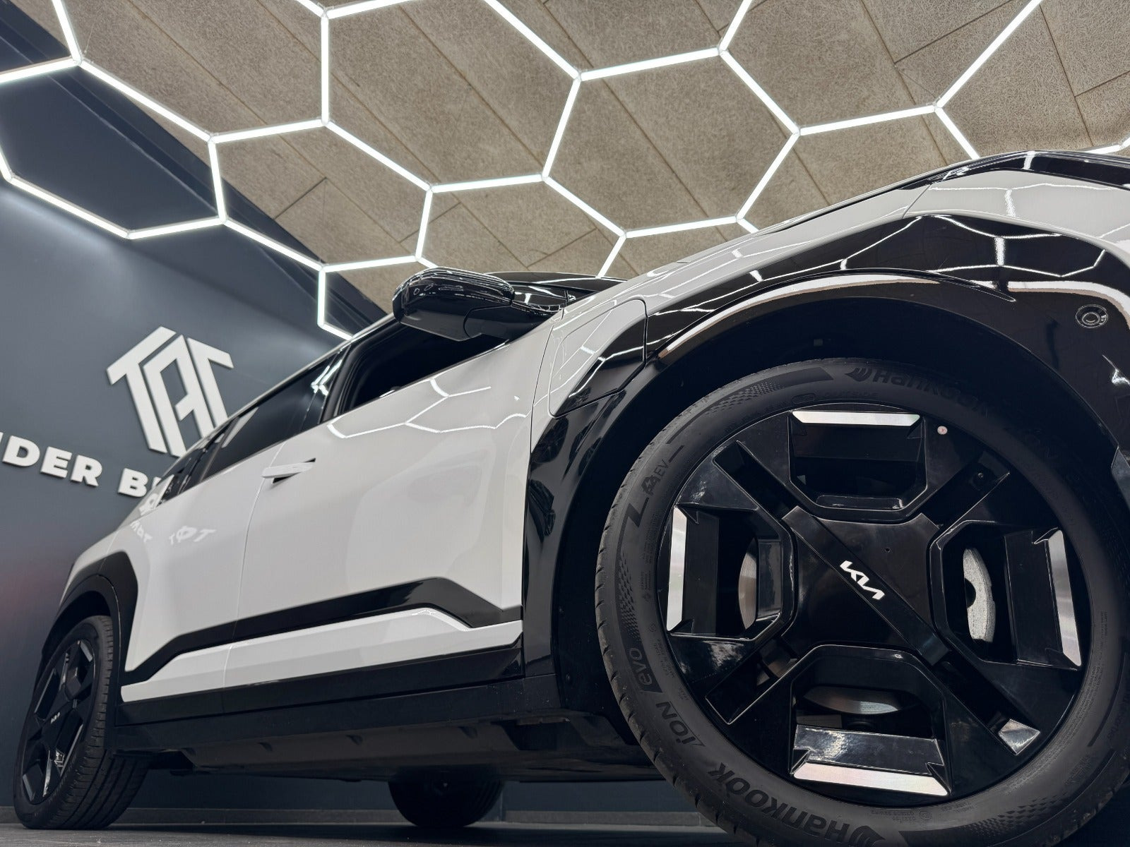 Hvid Kia EV3 fra 2025