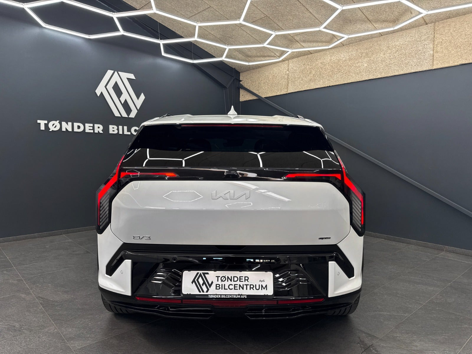 Hvid Kia EV3 fra 2025