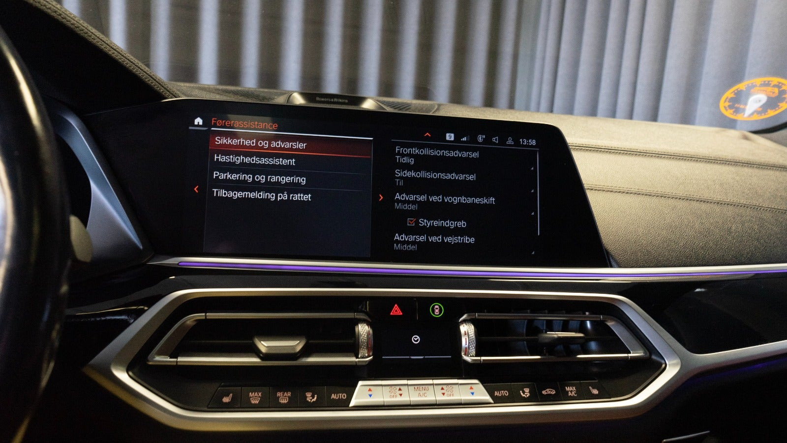 Sort BMW X7 fra 2019