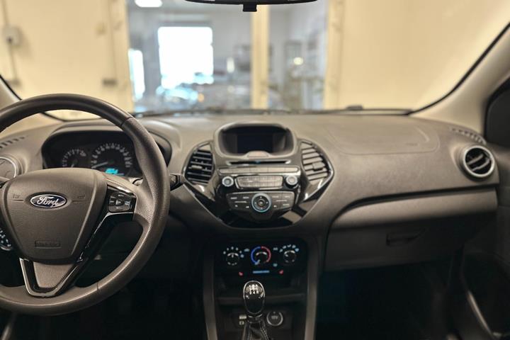 Grå Ford Ka+ fra 2016