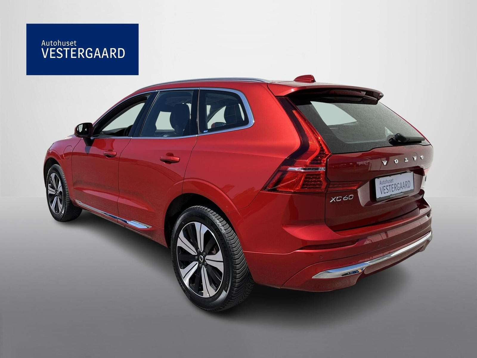 Rød Volvo XC60 fra 2023