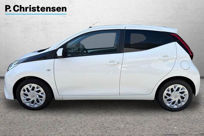 Hvid Toyota Aygo fra 2019