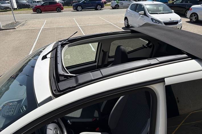 Hvid Toyota Aygo fra 2019