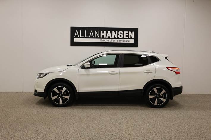 Hvid Nissan Qashqai fra 2017