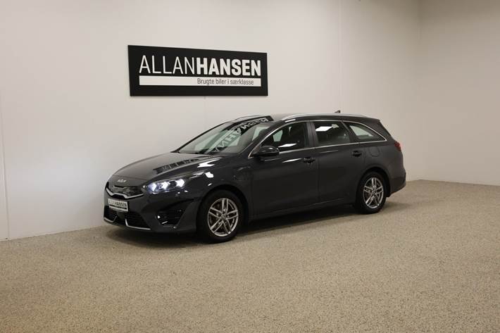 Grå Kia Ceed fra 2021