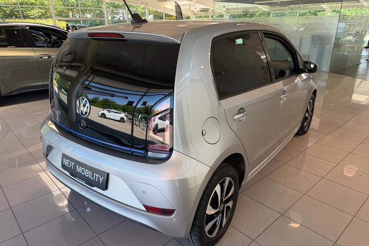 Grå VW E-UP! fra 2022