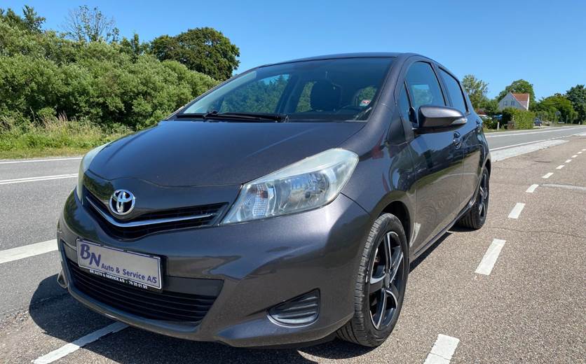 Toyota Yaris 1,3 VVT-i T2 Touch